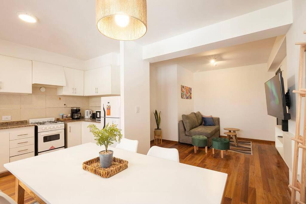 Apartamento Departamento De Categoria, Excelente Ubicacion *